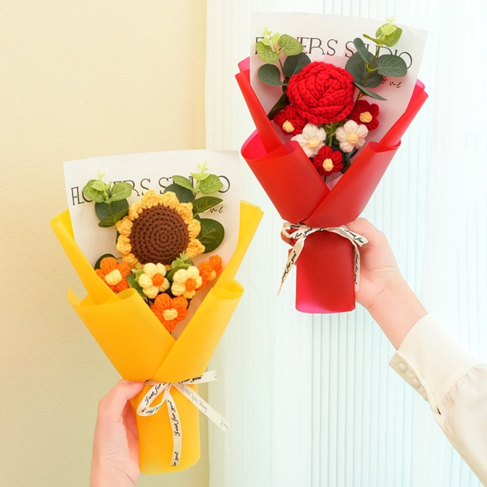 Knitted Crochet Flowers Bouque - Photography Artificial Lighting 评论和价格